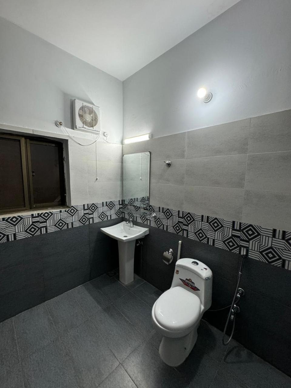 Park View Residency Hotel Islamabad Exterior photo